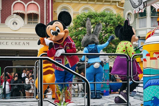 Parade time at Disneyland Park, Disneyland Paris