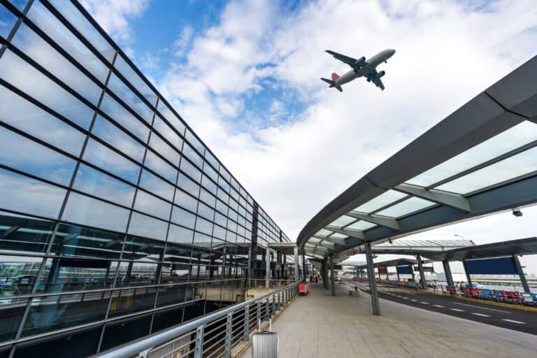 Closest Airport to Disneyland Paris.