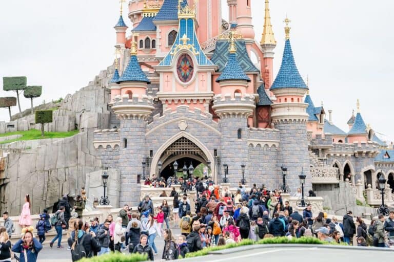Crowds outside the Castle at Disneyland Paris