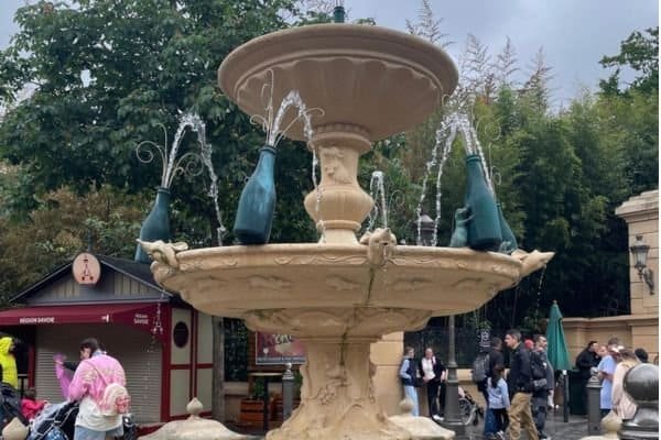 Ratatouille fountain in the Worlds of Pixar in the Disney Adventure World Park