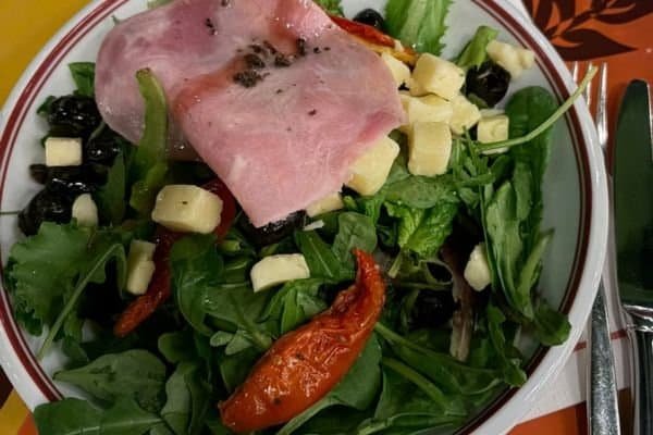 Starter salad at Bistrot Chez Remy restaurant